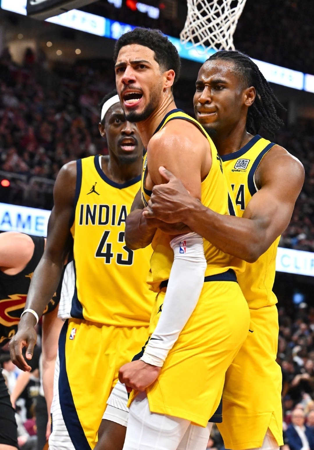 开云体育-西亚卡姆连续十场比赛得分超过反败为胜，日本队不断突破！全场沸腾不已的简单介绍