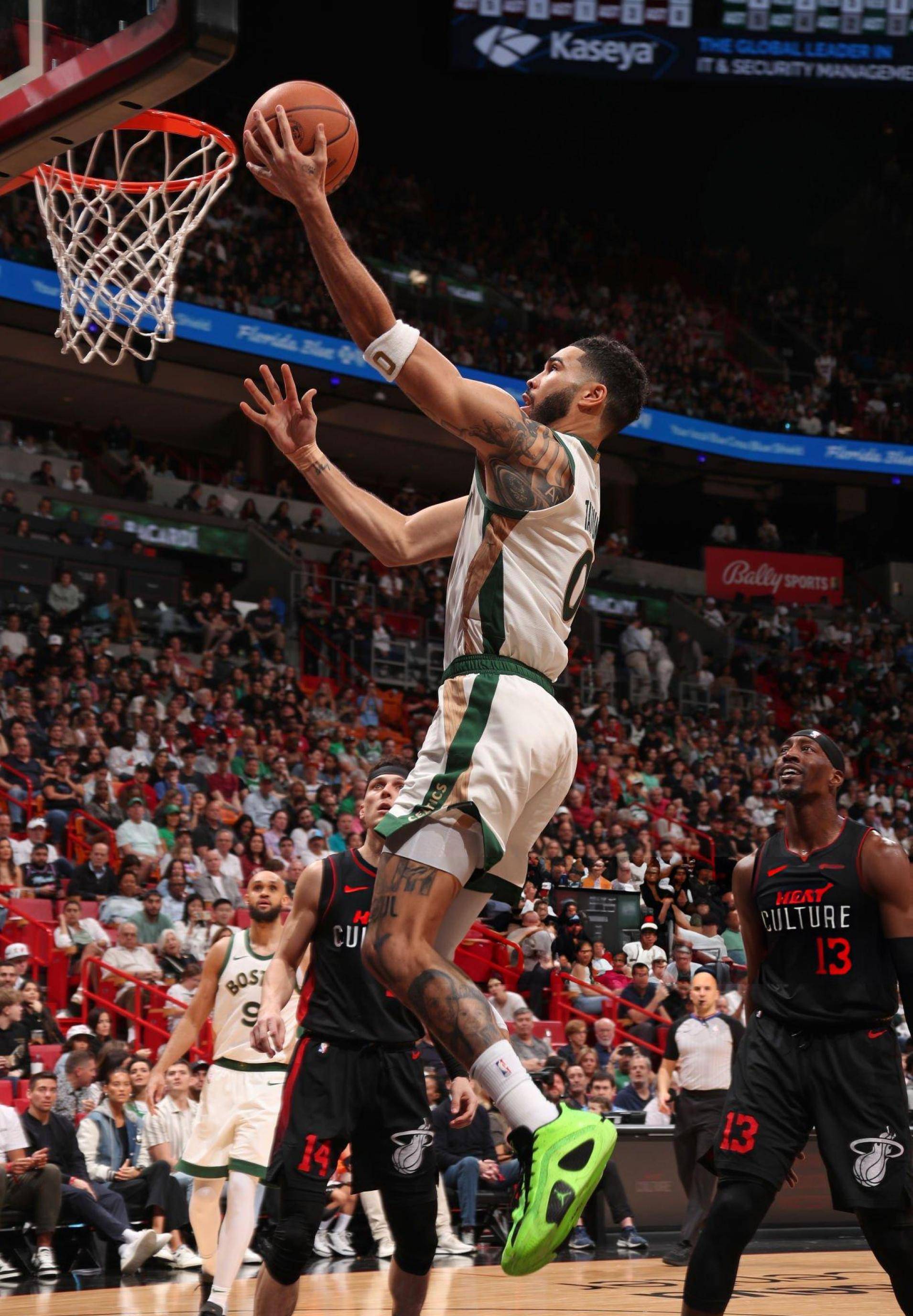 开云-关于塔图姆在掘金比赛中比分优势明显，大胜引发热议！的信息